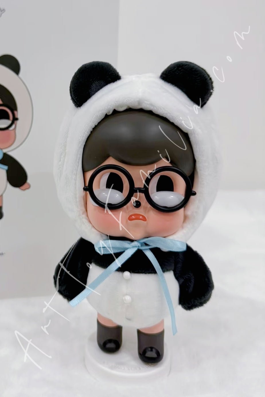 crybaby-crybuddy-200-sad-zoo-day-series-POP Mart Crybaby