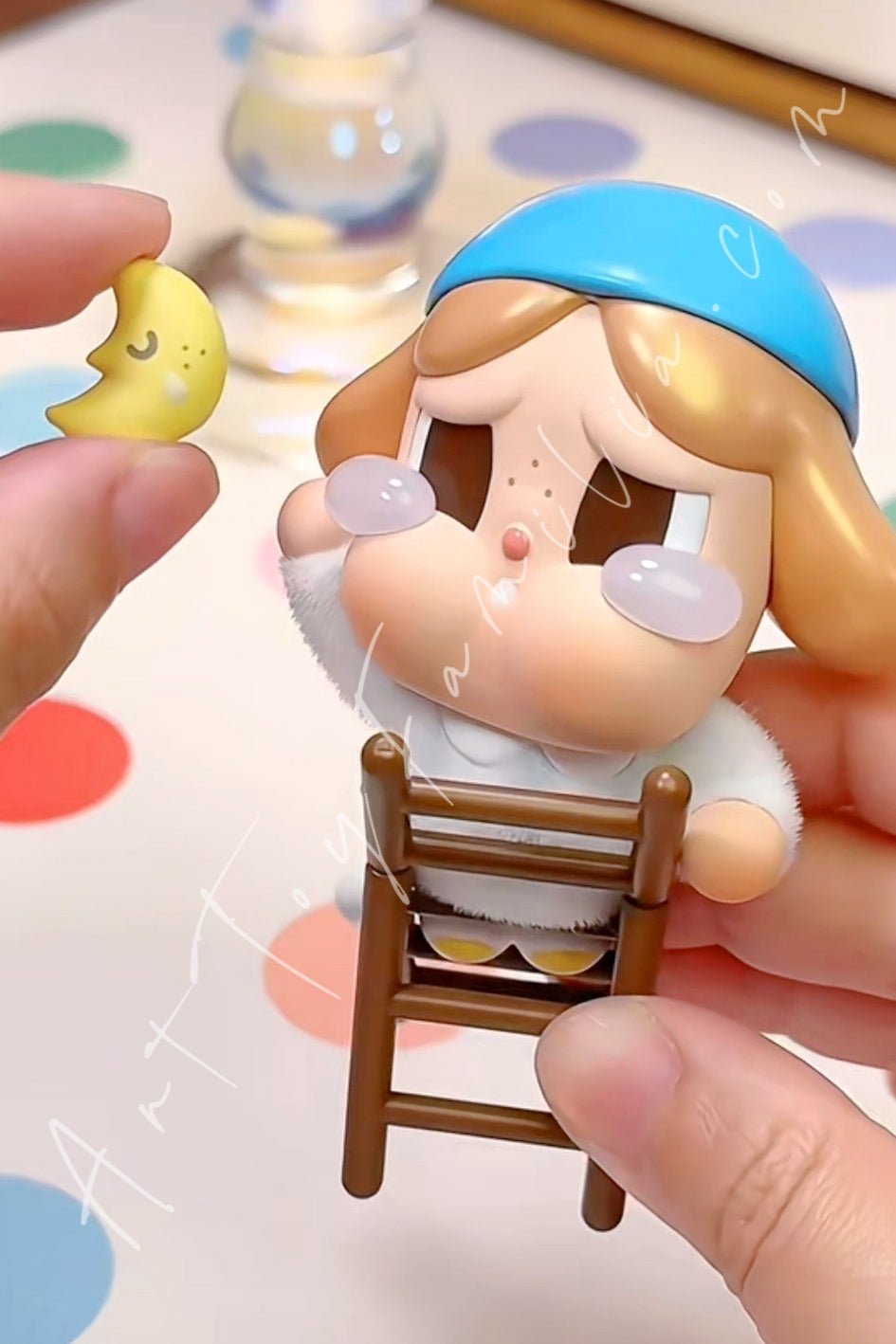 crybaby-crying-to-the-moon-series-POP Mart Crybaby